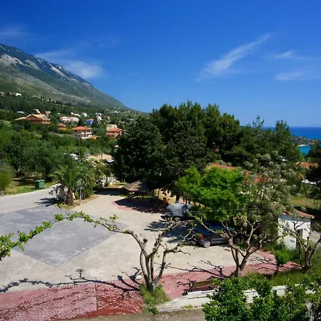 Maria Aparthotel 4*