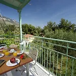 Aparthotel Maria 4*