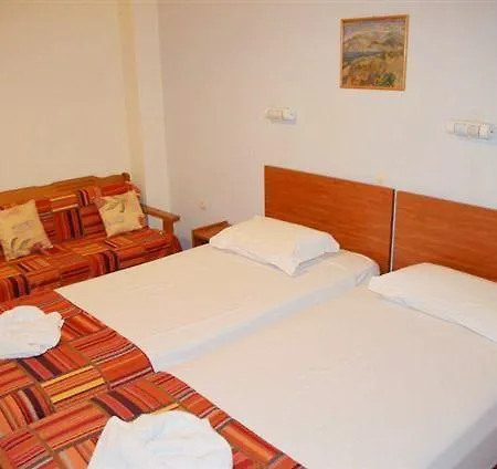 Maria 3* Lurdáta