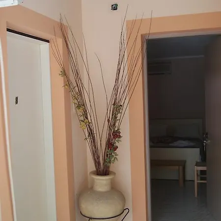 Maria Apartmanhotel 3*