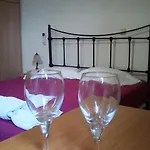 玛利亚公寓酒店 4*